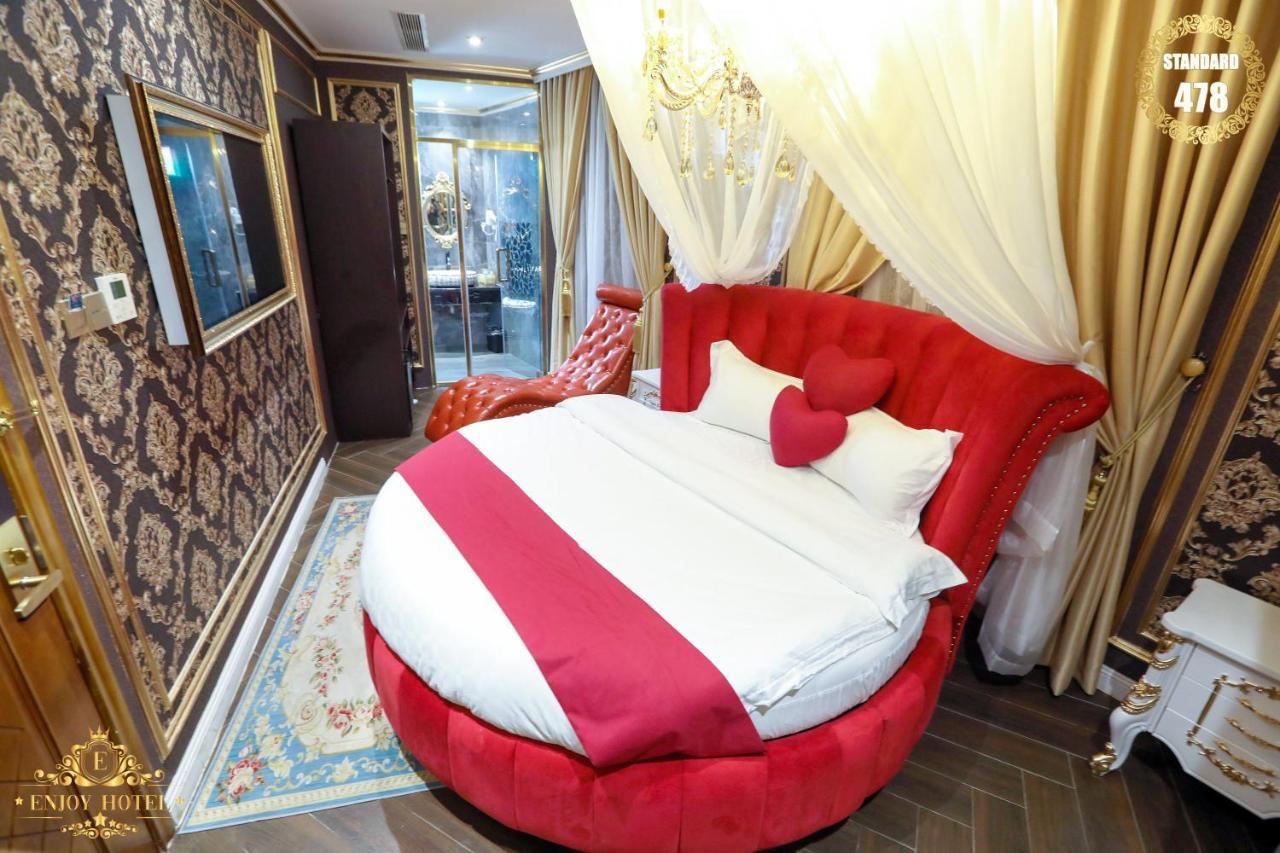 Enjoy Hotel 5A Thành Pho Ho Chí Minh Esterno foto