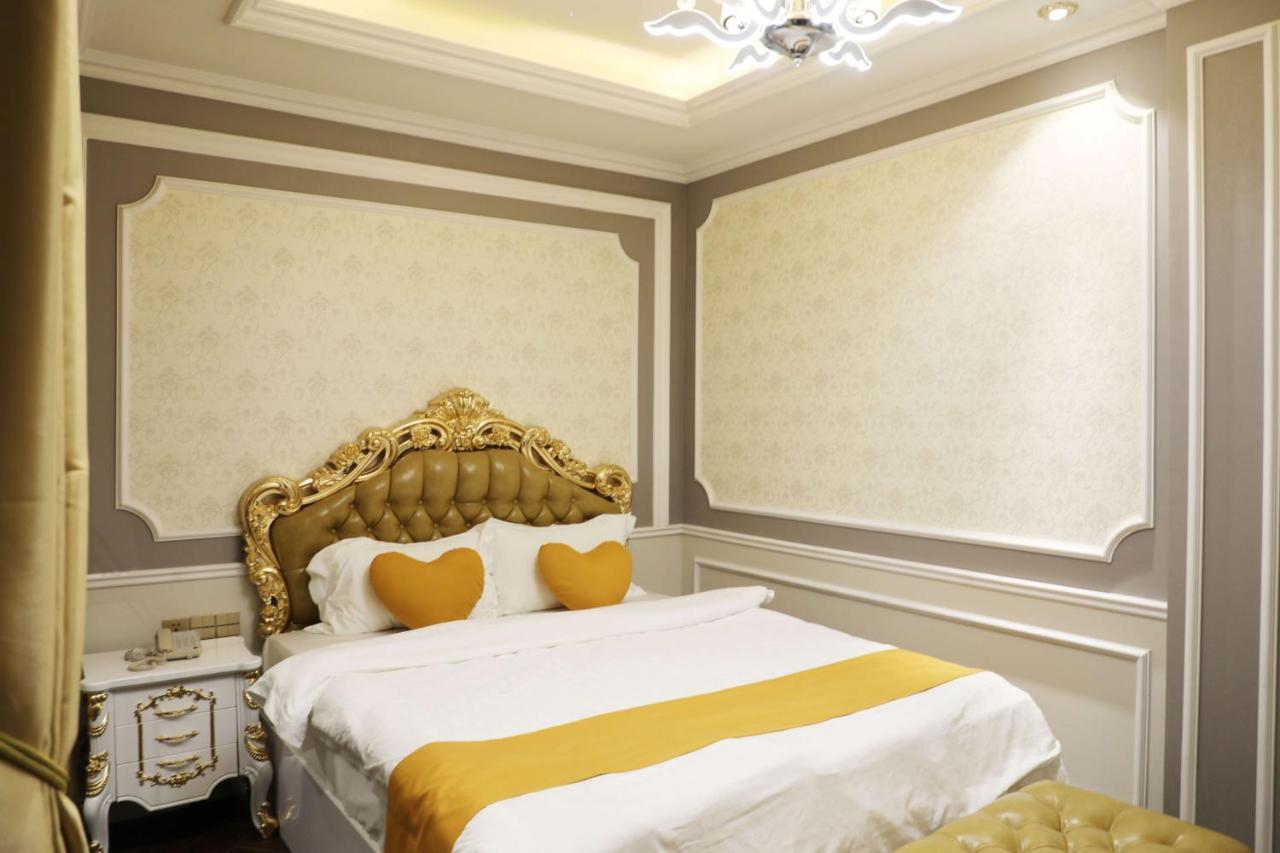 Enjoy Hotel 5A Thành Pho Ho Chí Minh Esterno foto
